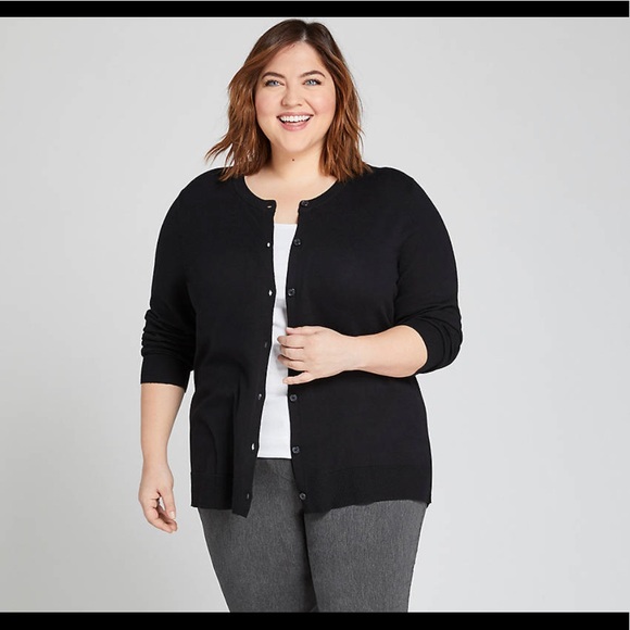 Button-Front Cardigan Black size 18/20 - Picture 2 of 5